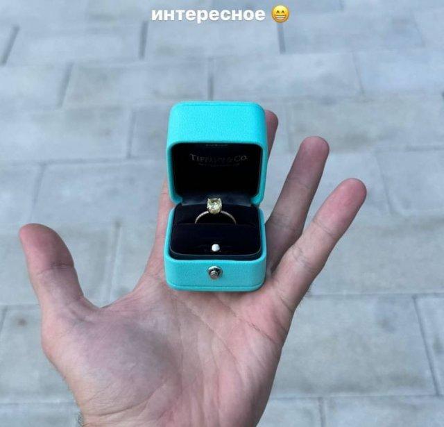 Адель Литвина: скандальный блогер наконец-то сделал предложение звезде шоу "Холостяк"