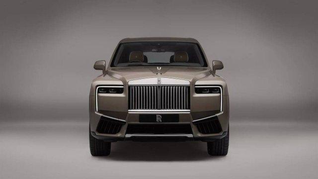 Rolls-Royce обновили модель Cullinan за 70 миллионов рублей