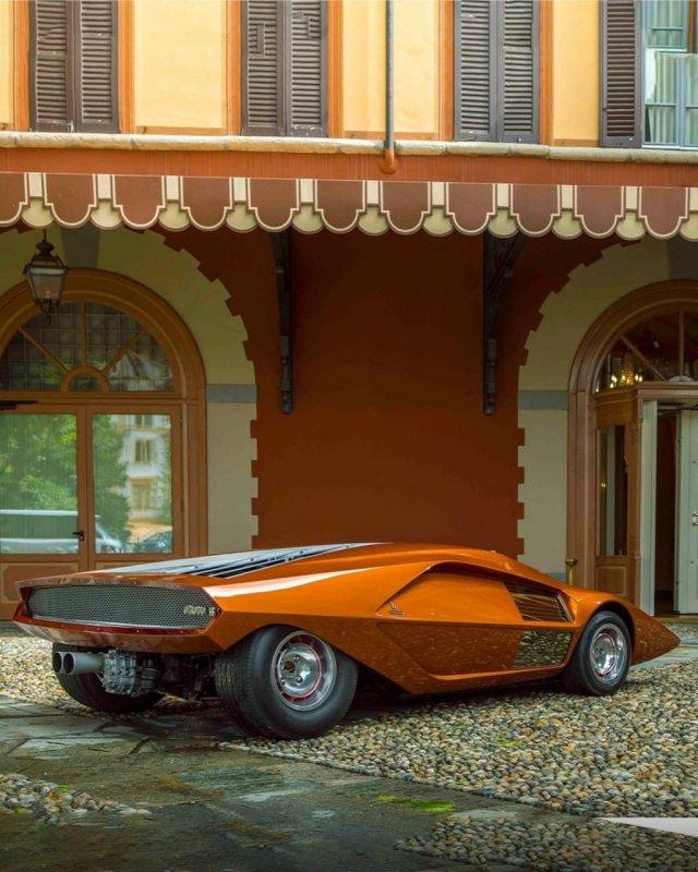 Невероятный Lancia Bertone Stratos HF Zero