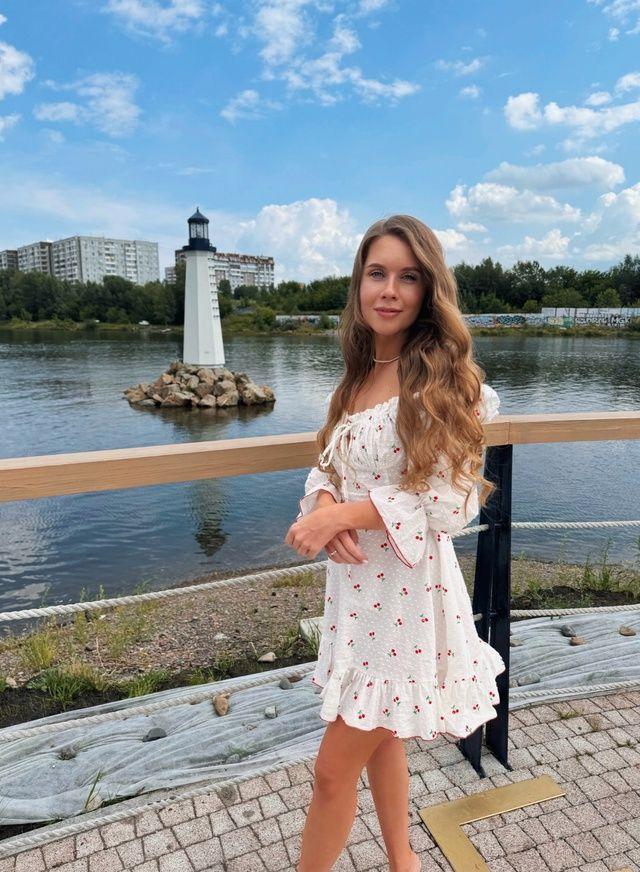 Смешной фейл в прямом эфире от ведущей новостей из Красноярска