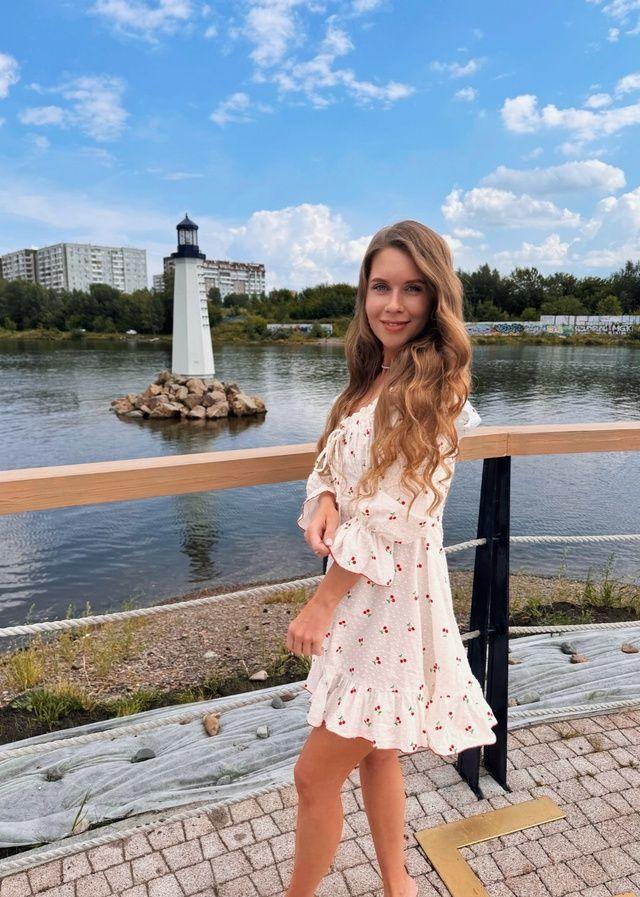 Смешной фейл в прямом эфире от ведущей новостей из Красноярска