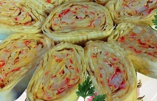 ТОП-10 вкусных, быстрых и простых закусок на новогодний стол (10 фото)