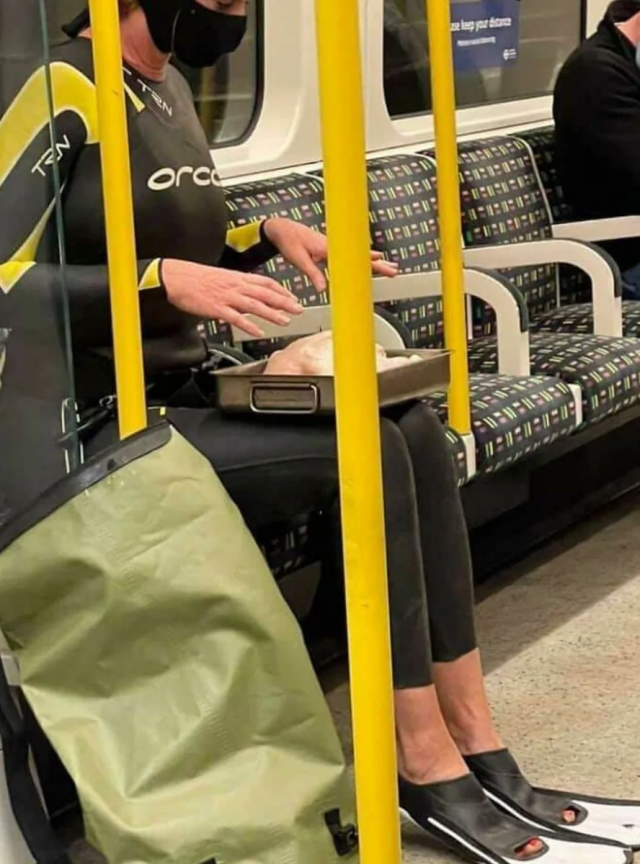 Чего только не увидишь в метро