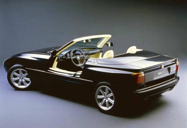 В Москве катается редкая BMW Z1 конца 80-х – начала 90-х