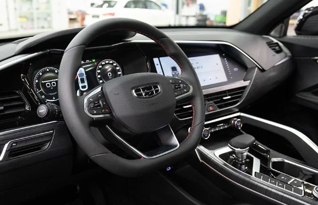 ТОП-10 серьезных минусов китайских автомобилей, которые завозят в Россию – мнение механиков (11 фото)