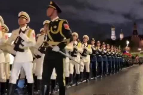 
        В Москве подразделения армии Китая приняли участие в репетиции парада к 9 мая    