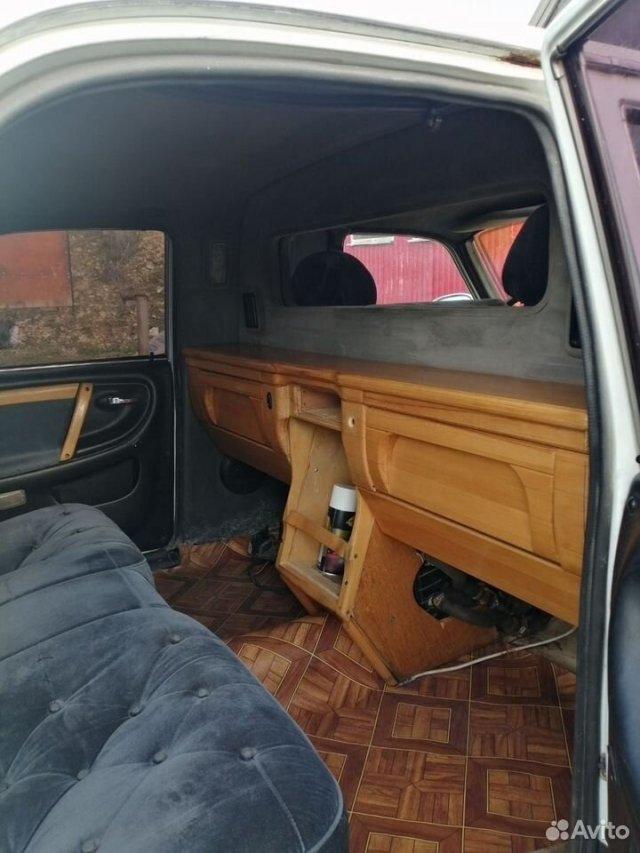 Тяжелый люкс по-русски: в продаже редкий лимузин на базе ГАЗ-31102, который удлинён на 493 мм