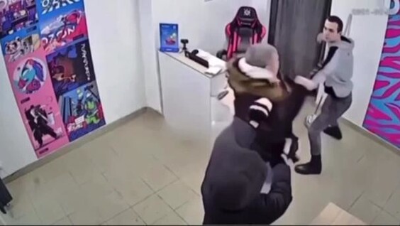 
        На ПВЗ всё стабильно    