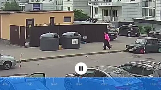
        В Москве парень решил произвести впечатление на девушку и показать свою крутость    