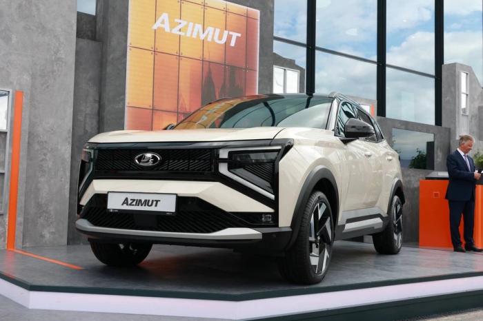 "АвтоВАЗ" представил новый автомобиль — кроссовер Lada Azimut