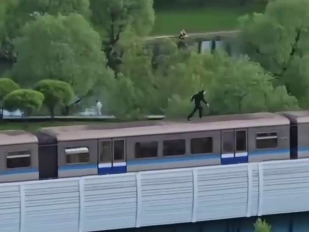 
        Новое развлечение зацеперов засняли в московском Бутово    
