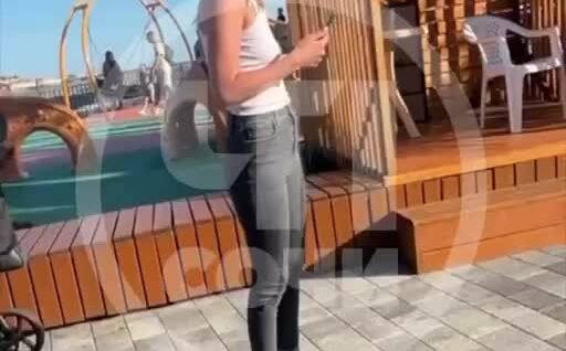 
        В Сочи женщина подралась с подростками из-за лавочки    
