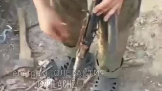 
        Неубиваемый автомат Калашникова    