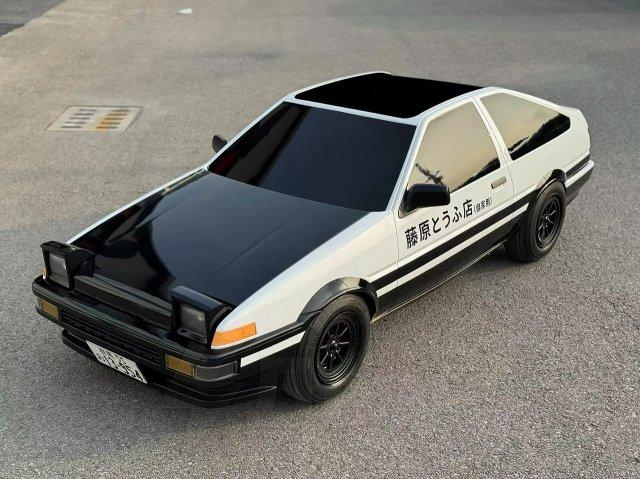 Японский инженер сделал уменьшенную детскую копию легендарной Toyota AE86