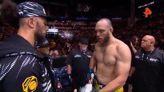 
        Боец UFC из Бразилии вышел на ринг под российскую песню «Матушка»    