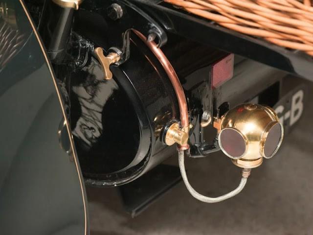 «Серебряный призрак» Rolls-Royce 1915 года