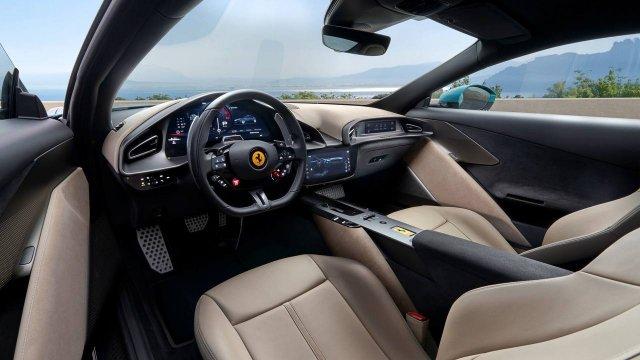 Самый дешевый Ferrari Amalfi - он стоит "всего" 22 миллиона рублей