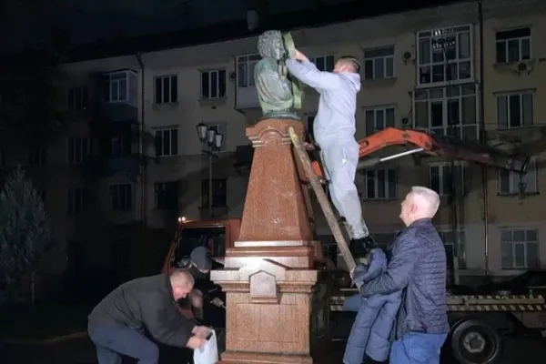 Мем №1534332