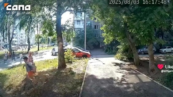 
        Мужчина несколько раз ударил мальчика из-за того, что тот обидел его дочь    