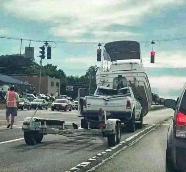 Дорожный сюр