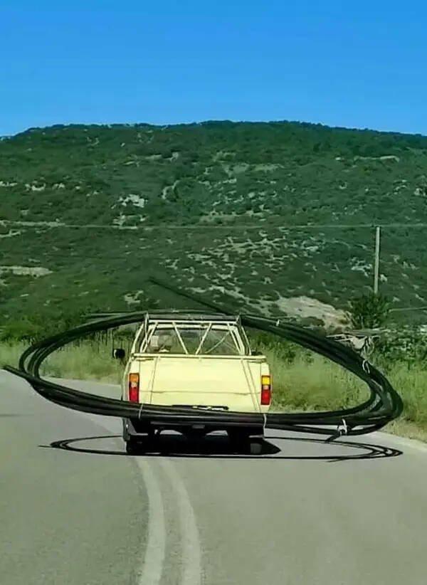 Дорожный сюр