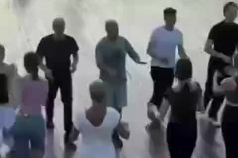 
        Новое развлечение у молодежи    