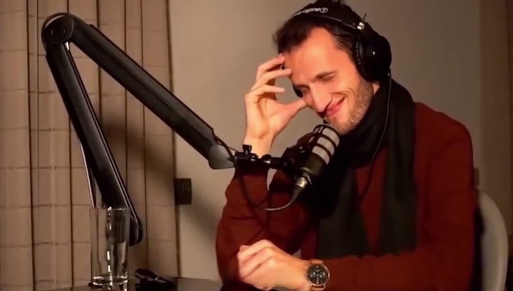 
        У&nbsp;парня с&nbsp;синдромом Туретта появился новый тик&nbsp;прямо во&nbsp;время интервью    