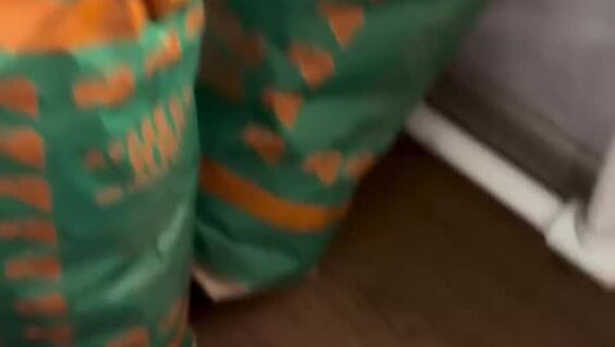 
        Как&nbsp;проходит рабочий день в&nbsp;сельском магазине    