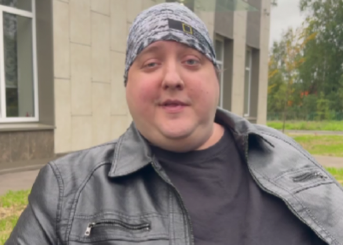 Роман Попов ("Мухич" из "Полицейский с Рублевки") продолжает борьбу с раком мозга