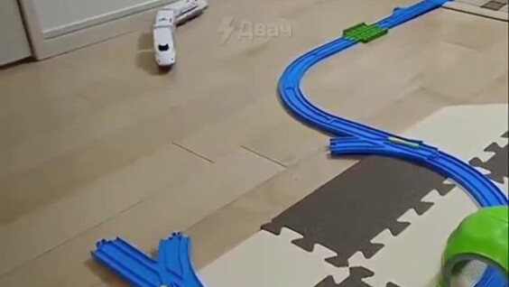 
        Поезд, который смог    