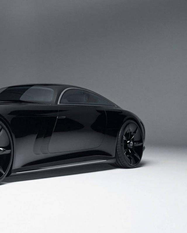 Новый концепт Vision Iconic от Mercedes - его сравнивают с автомобилем Бэтмена