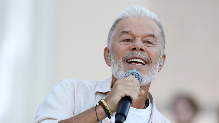 Олегу Газманову запретили делать легендарное сальто