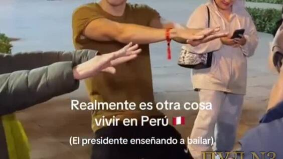 Танцевальный урок от президента Перу
Танцевальный урок от президента Перу