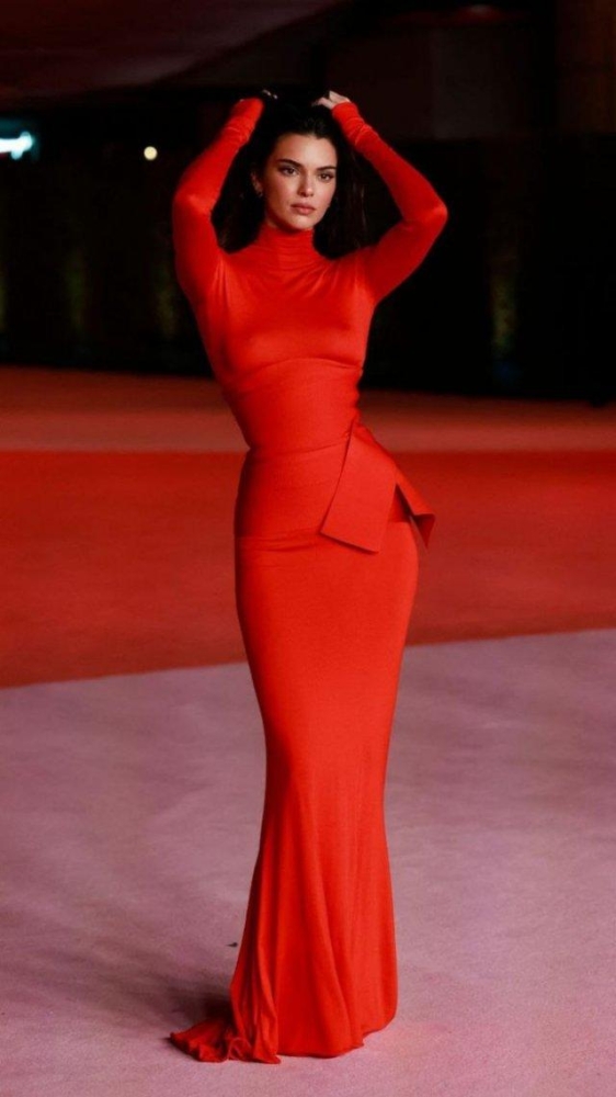 Кендалл Дженнер отмечает 30-летие