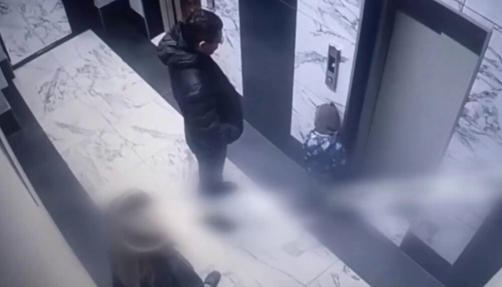 
        Маленький мальчик упал в&nbsp;шахту лифта в&nbsp;Воронеже    