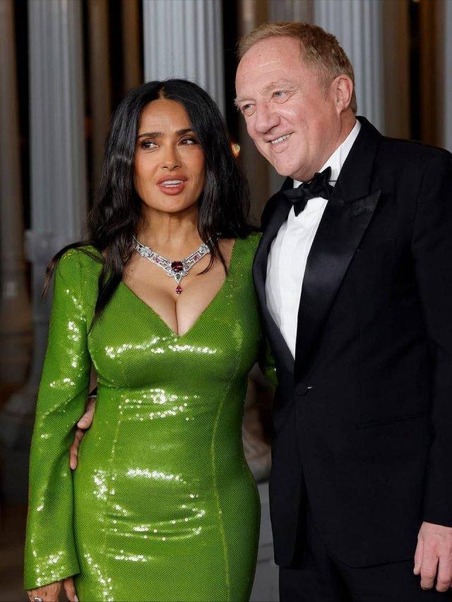 Этой женщине 59 лет - великолепная Сальма Хайек