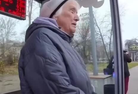 
        Парень встретил в&nbsp;Перми женщину, похожую на&nbsp;Дональда Трампа    