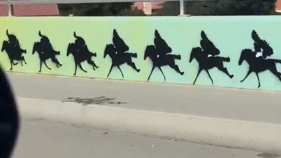 
        Необычный рисунок в&nbsp;Палм-Дезерт    