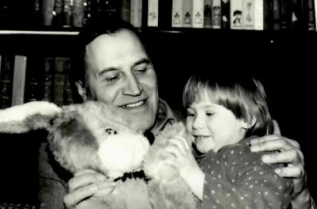 Интересные снимки знаменитых людей Интересные снимки знаменитых людей