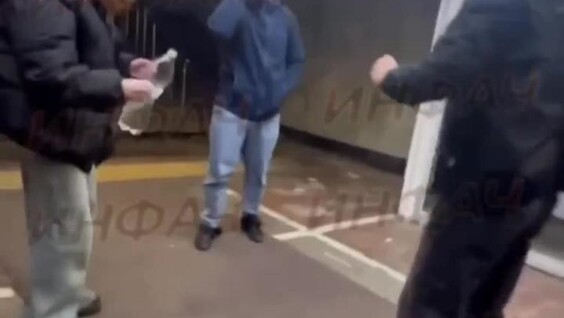 
        В&nbsp;Казани бородач избил подростка, заступившегося за&nbsp;девушку    