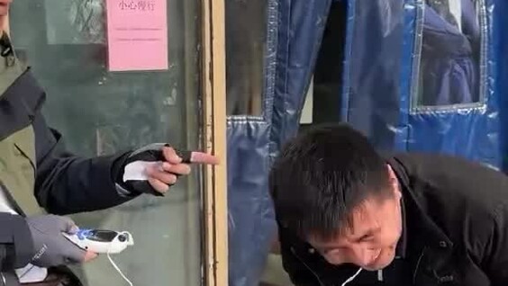 
        Креативный покупатель пошутил над&nbsp;продавцом электроники    