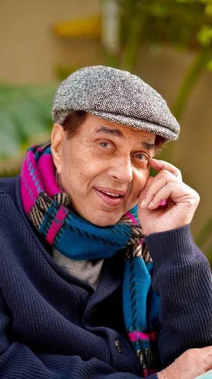 Умер актёр Дхармендра, сыгравший в более 300 индийских фильмах