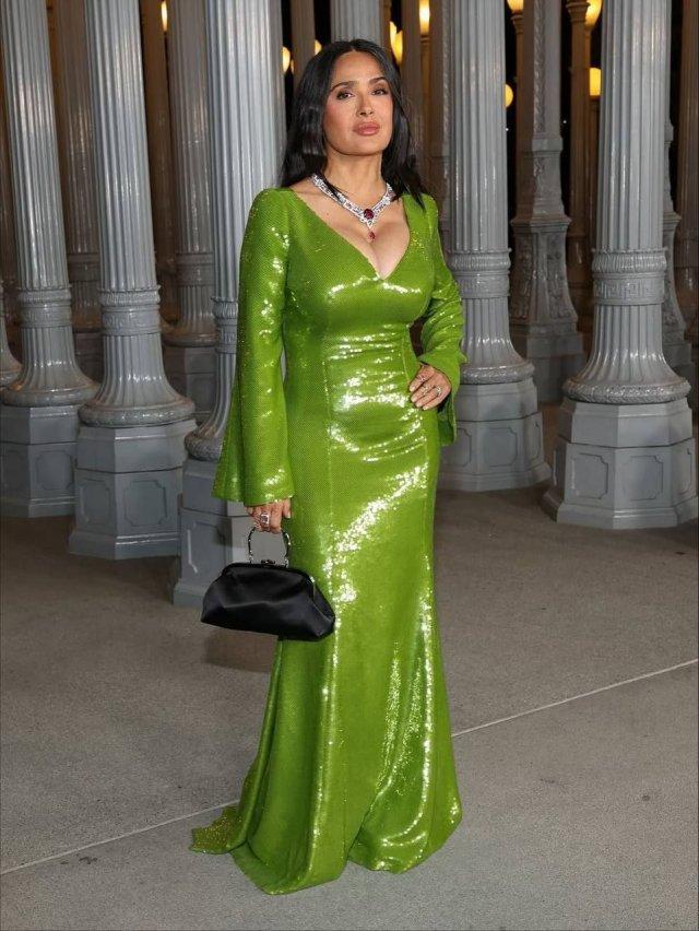 Этой женщине 59 лет - великолепная Сальма Хайек