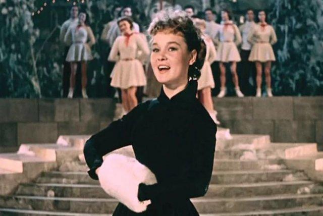 Людмиле Гурченко - 90: лучшие фото настоящей Примадонны