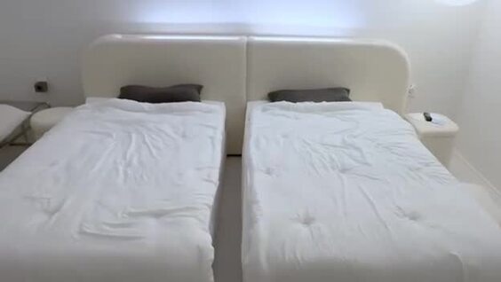 Кровать для пар, которые постоянно ссорятся
Кровать для пар, которые постоянно ссорятся