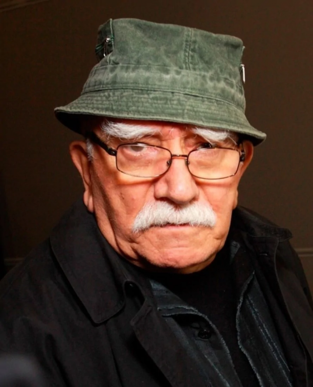 Интересные снимки знаменитых людей Интересные снимки знаменитых людей