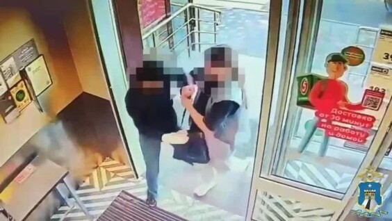 
        В&nbsp;Ставрополе девушка ударила продавщицу загипсованной рукой и&nbsp;украла масло    