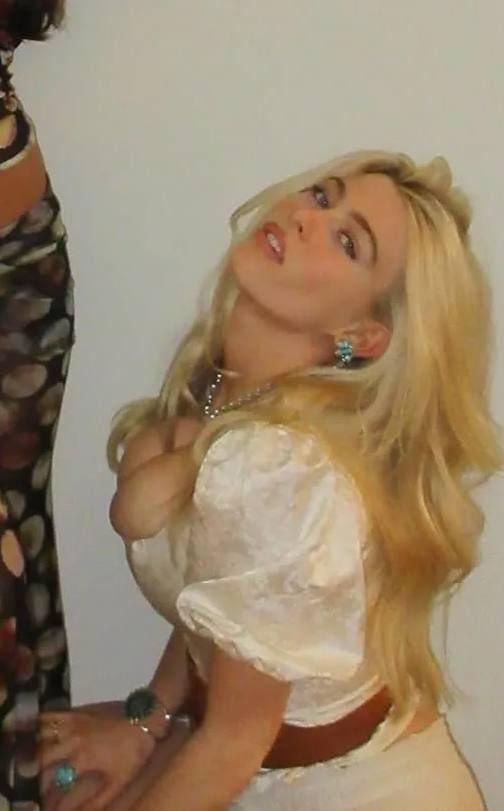 Дочь Клаудии Шиффер Клементина де Вер Драммонд отметила 21-летие