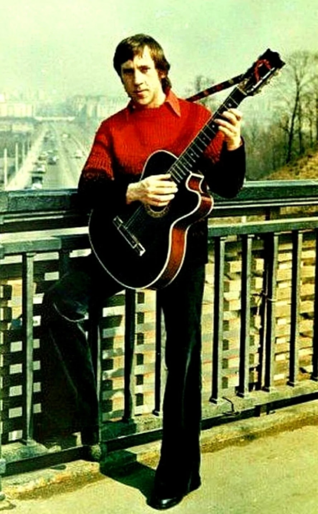 Интересные снимки знаменитых людей Интересные снимки знаменитых людей