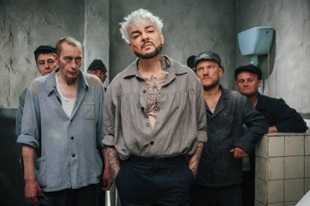 Филипп Киркоров снялся в ремейке новогоднего фильма &laquo;Невероятные приключения Шурика&raquo;
